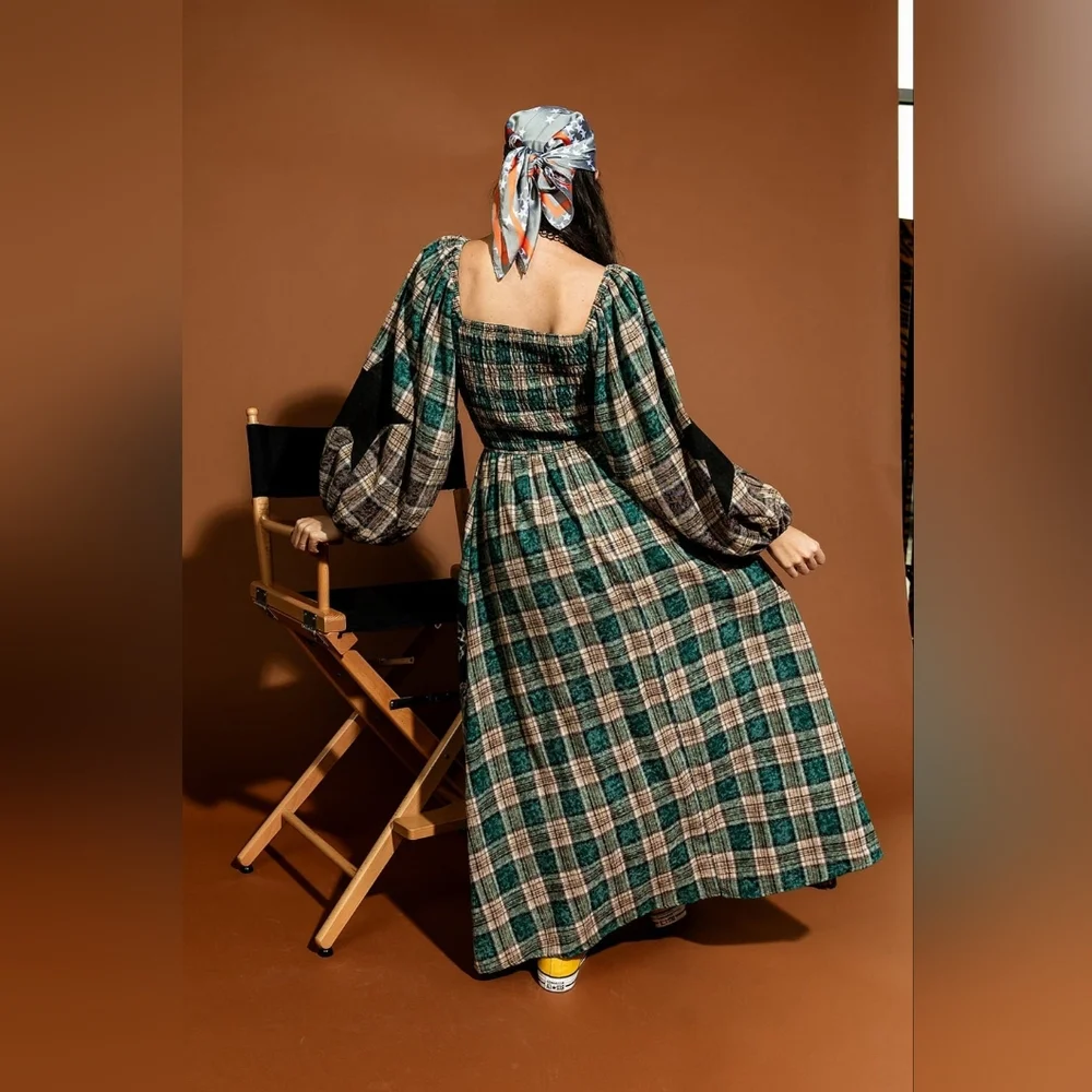 Dressed In LALA Sweet Revenge Smocked Plaid Snake Dress Size Medium - Picture 4 of 12